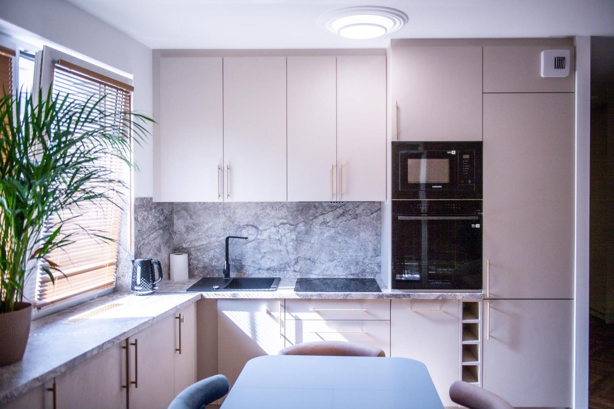 Apartament Mikolowska Z Balkonem Gliwice Extérieur photo